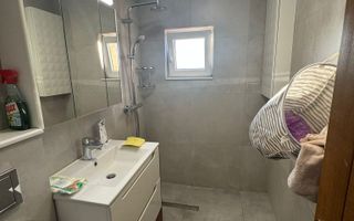 Apartament cu 3 camere, 65 mp, decomandat, zona Semicentral - Poză 8