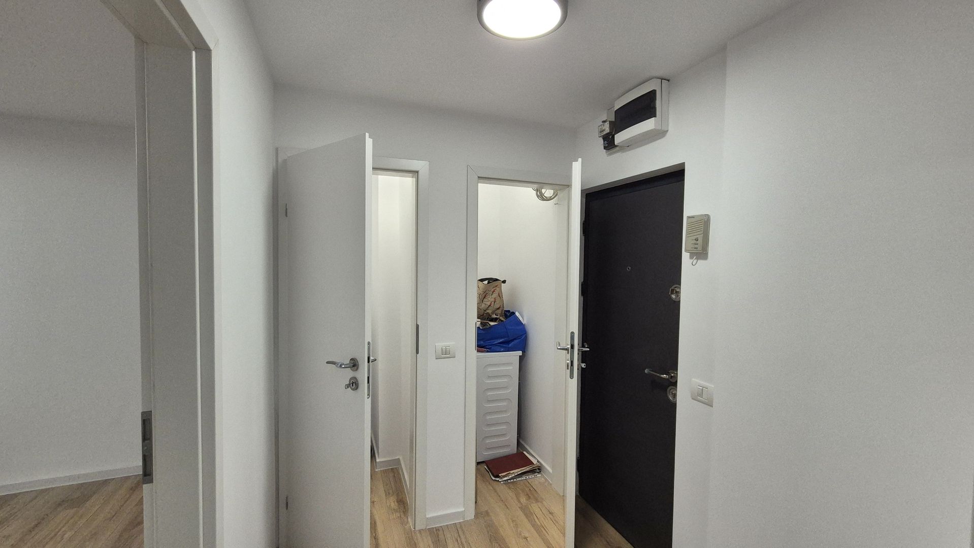 Apartament cu 2 camere complet renovat, prima inchiriere - Drumul Taberei - Poză 5
