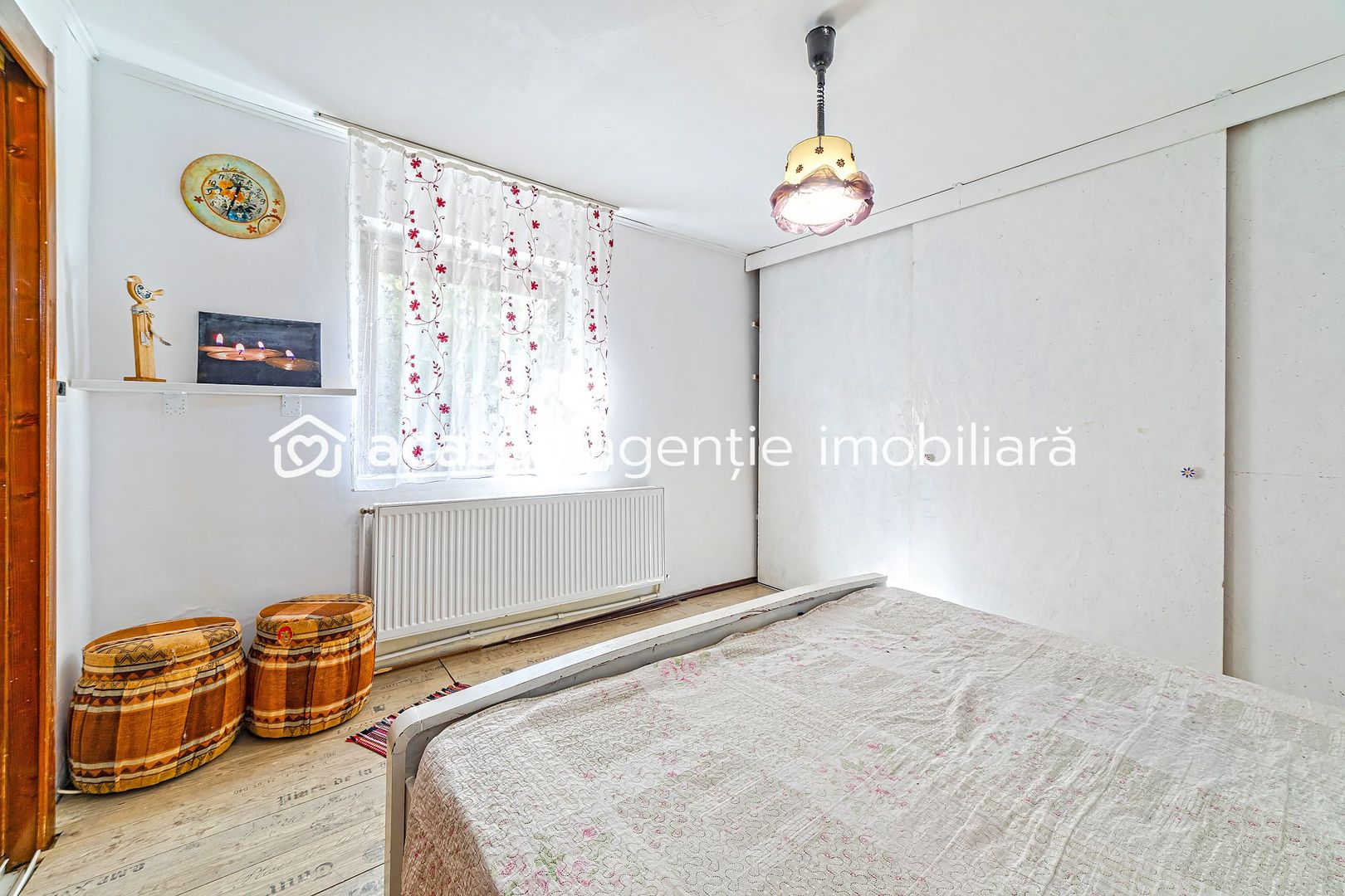 Vandut Apartament cu doua camere, central, la parter. - Poză 4