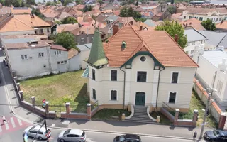 Investiție trophy asset | Clădire reprezentativă în centrul Oradiei - Poză 12