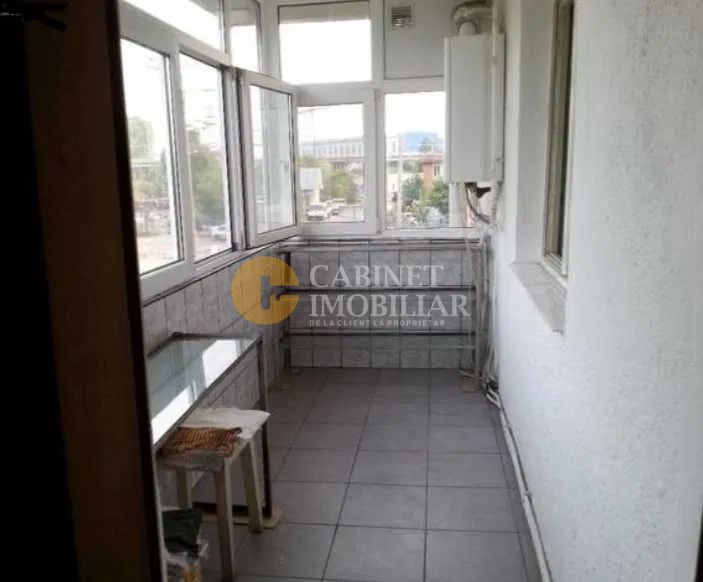 Nicolina- Apartament 3 Camere Decomandat -Etaj 2 -Bloc 1985 - Poză 4