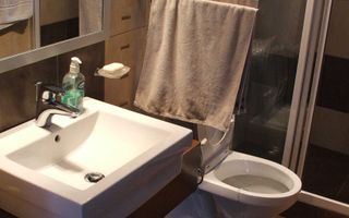 Casa tip duplex | 2 Parcari | Curte | Zona Parcul Poligon | Floresti - Poză 5