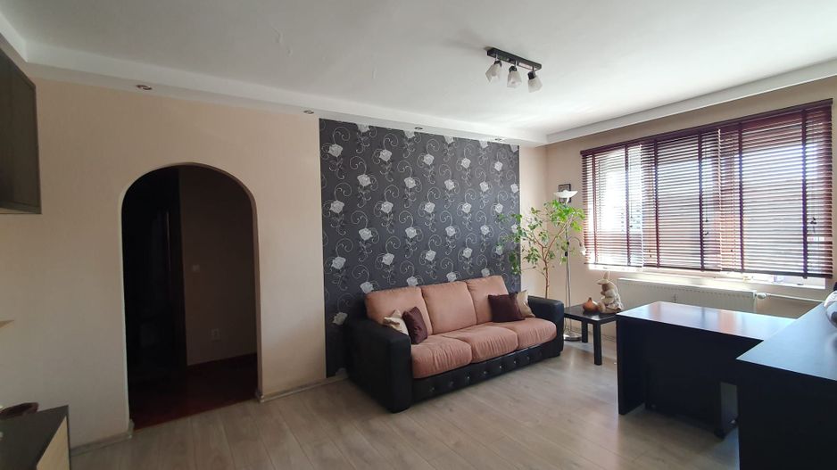 De vanzare apartament 3 camere Dristor-Baba Novac - Poză 7