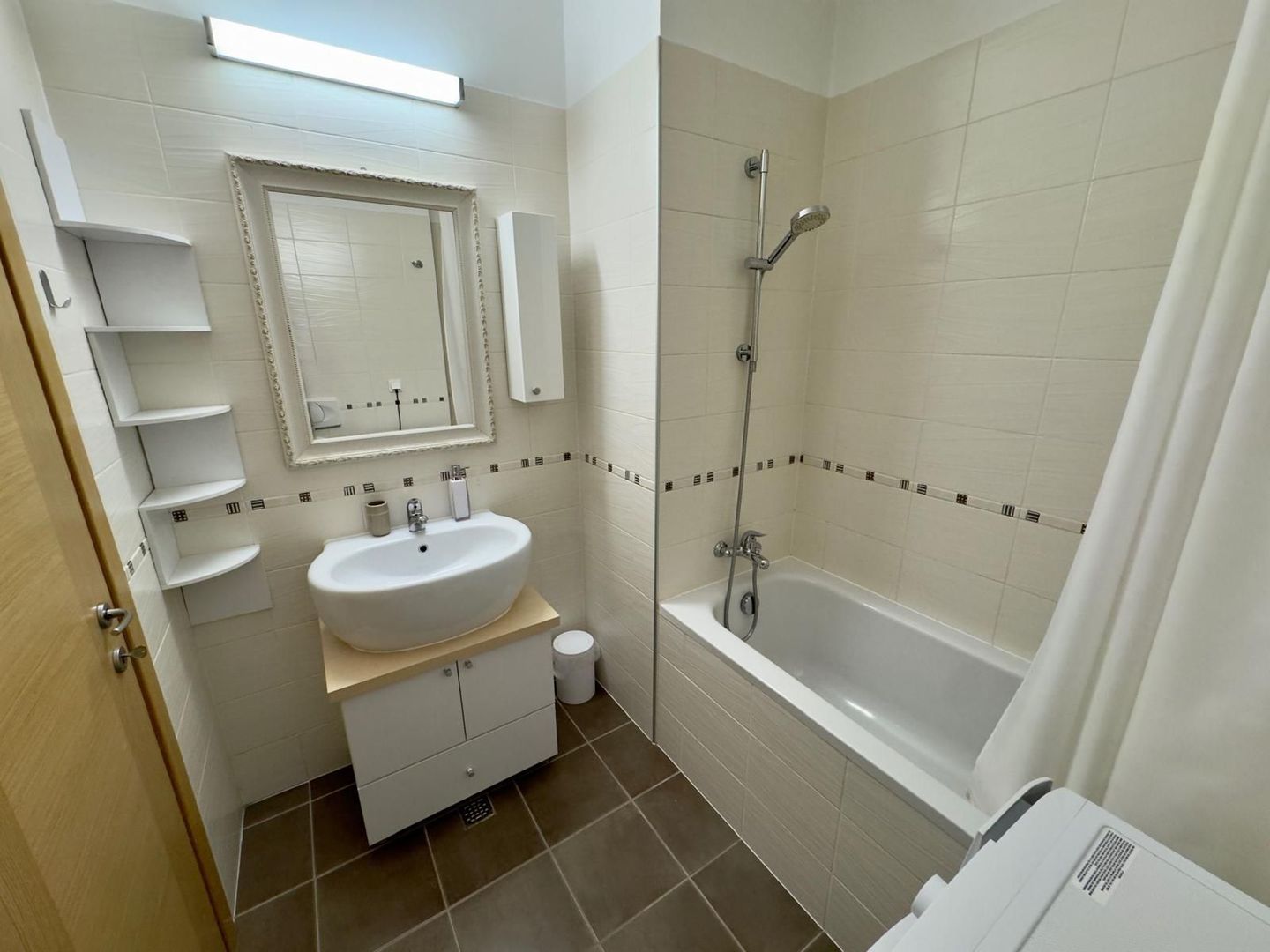 AP. 2 CAMERE - ASMITA GARDENS, BLOC NOU, METROU 8 MINUTE, MODERN - Poză 6