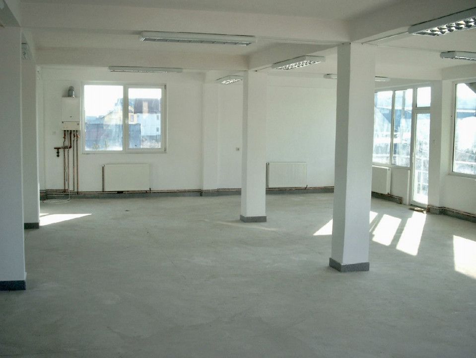 AZURA Imobiliare Pitesti - Spatiu Comercial Craiovei - Poză 7