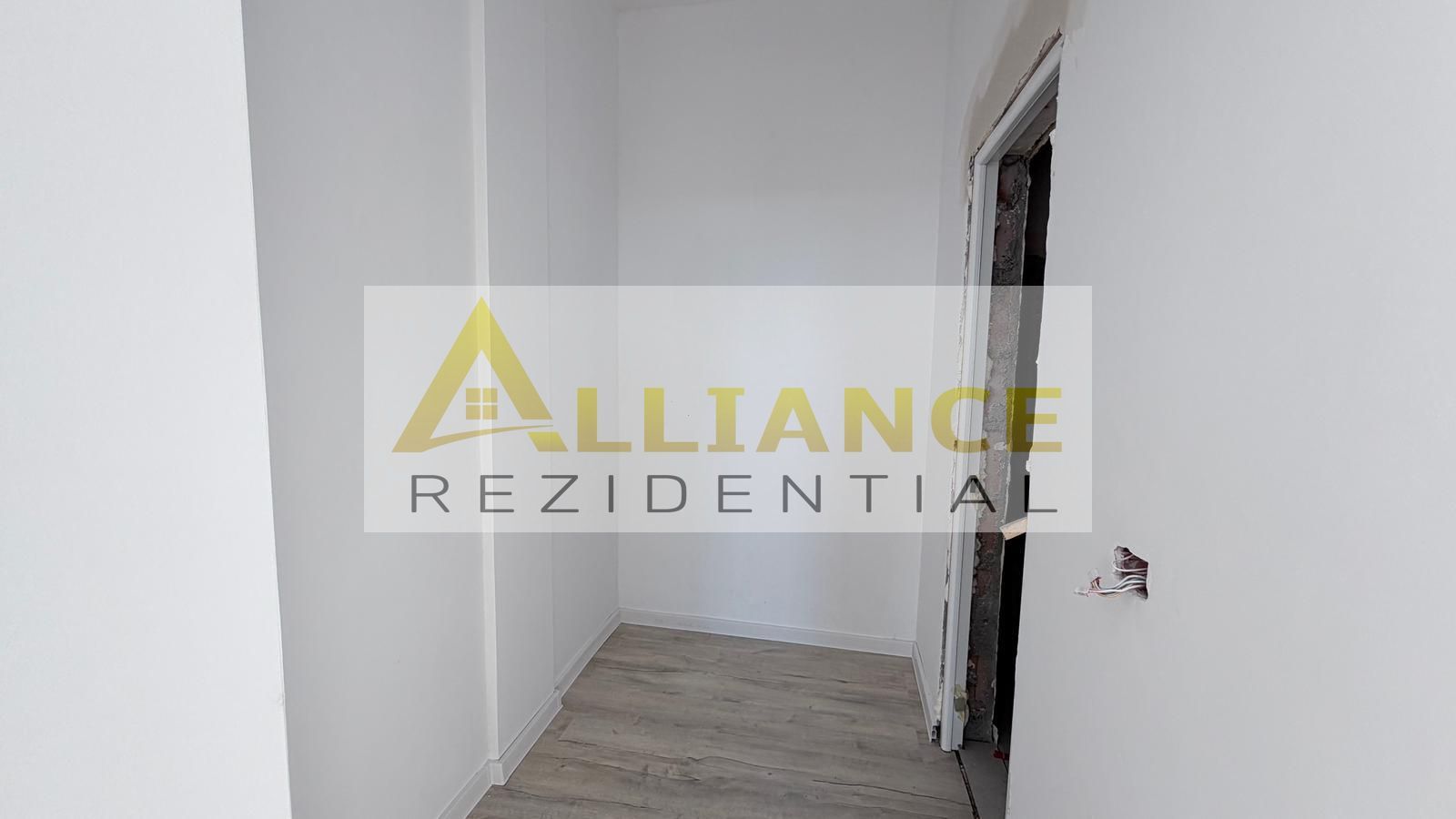 Casa Individuala - 4 camere - 2 bai - 350mp teren - Poză 5