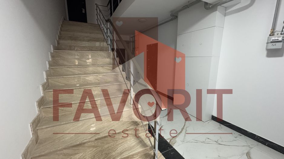 Spatios. Bloc NOU. Disponibil imediat. Strada asfaltata. - Poză 10