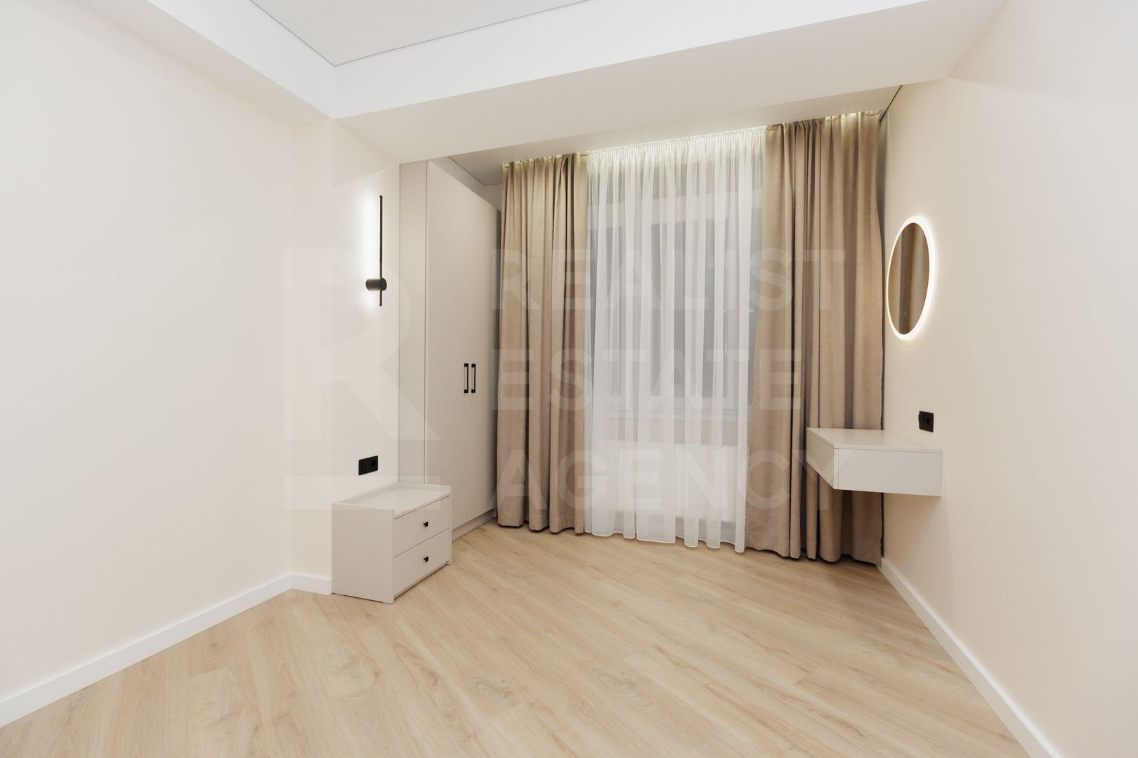 Vânzare apartament 2 camere,strada Alba Iulia, Buiucani. - Poză 13