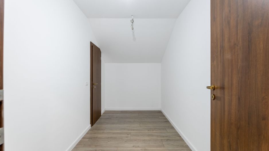 Eleganta, Confortul, Calitatea, liniste Vila P+M Garaj Pecica Arad - Poză 6