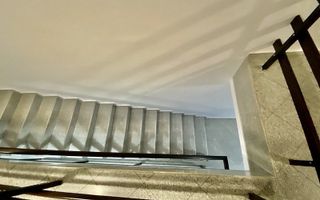 Apartament de inchiriat, zona linistita in cartierul Tractorul. - Poză 27