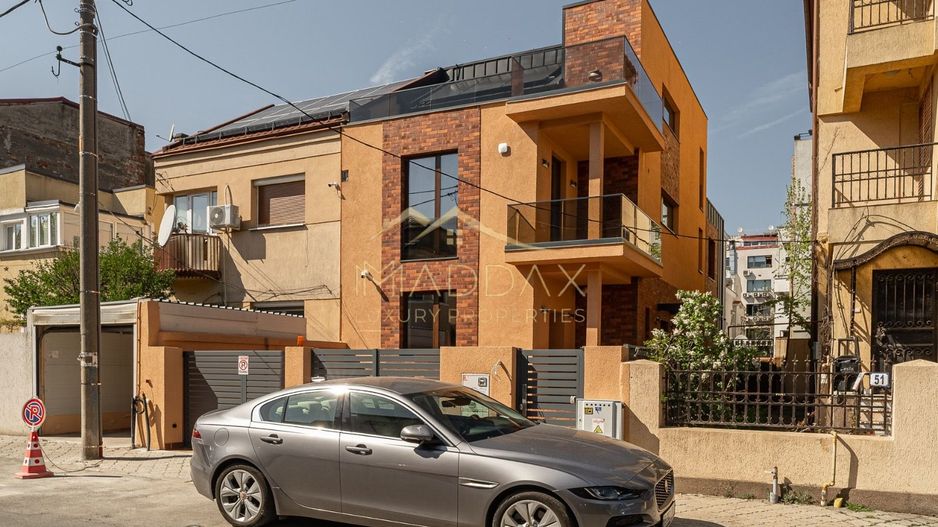 Vila Unica Noua cu 8 camere *300mp* /fotovoltaice si pompa cladura// Dorobanti - Poză 41