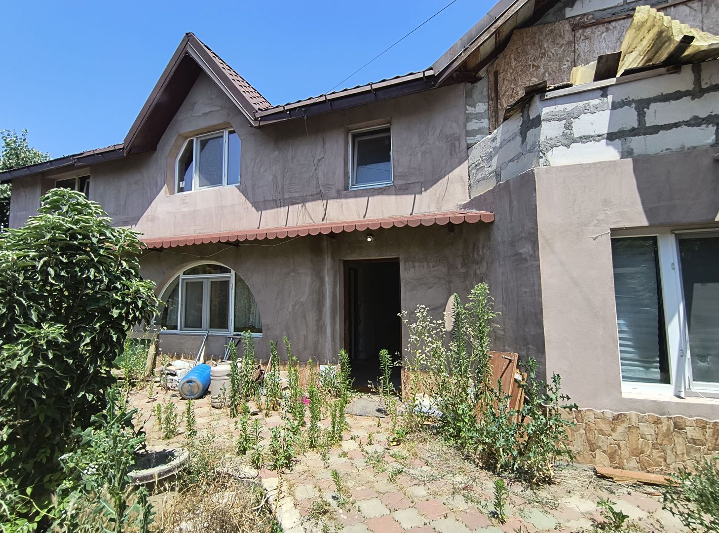 Casa P+M Com Vidra - Poză 2