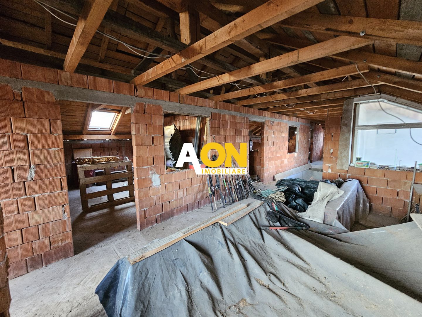 Casa 4 camere, 300 mp utili, 562 mp teren, zona Centru - Poză 12