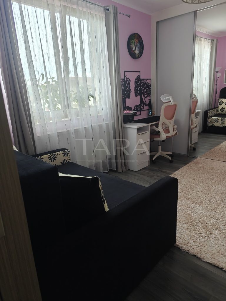 Apartament 3 camere, mobilat și utilat, cu parcare, zona Terra. - Poză 7