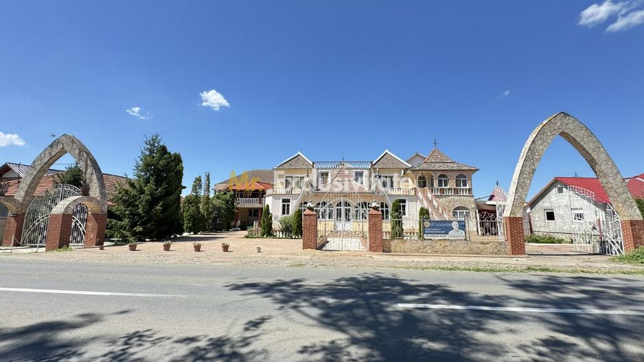Spații de Inchiriat - Proprietate cu funcțiuni mixte – Str. Căplenilor Carei - Poză 1