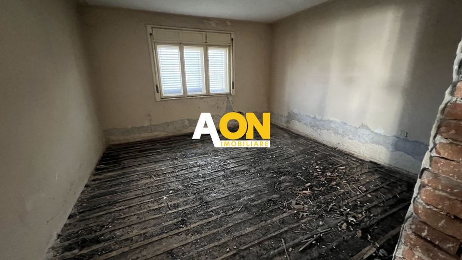 Casa de vanzare pretabila birouri/salon/spatiu comercial, 748MP - Poză 5