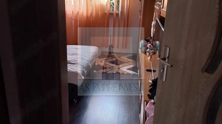 Garsoniera, decomandata, Tractorul, zona case Coresi - Poză 5