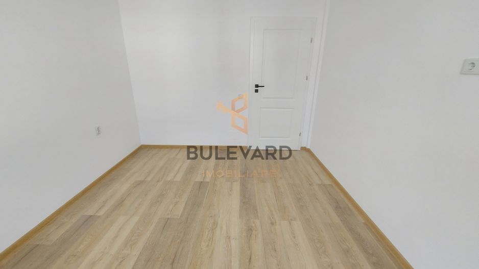 Apartament cu 2 camere , zona Porii! - Poză 4