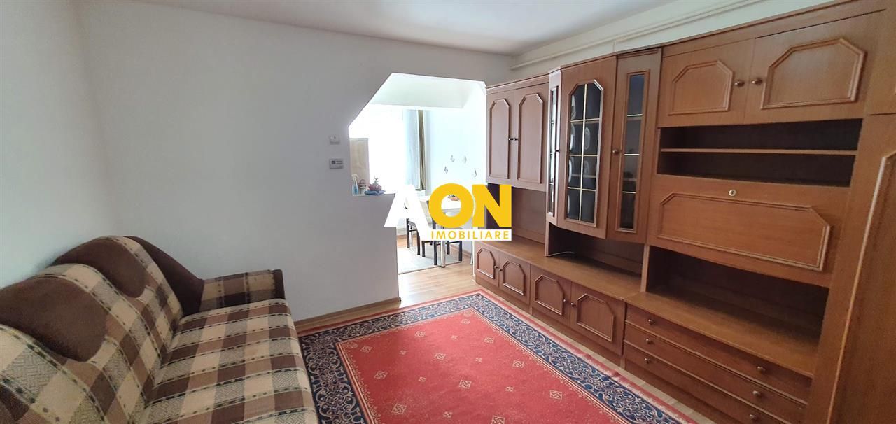 Garsoniera mobilata utilata etaj 3 Cetate - Poză 1