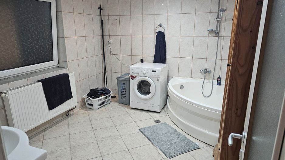 Inchiriez casa in Sanpetru - Poză 4