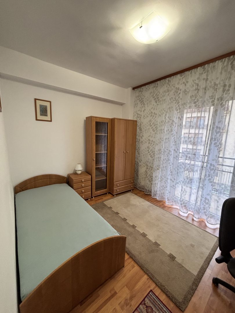 Apartament 3 camere bloc nou cu parcare subterana - Poză 8