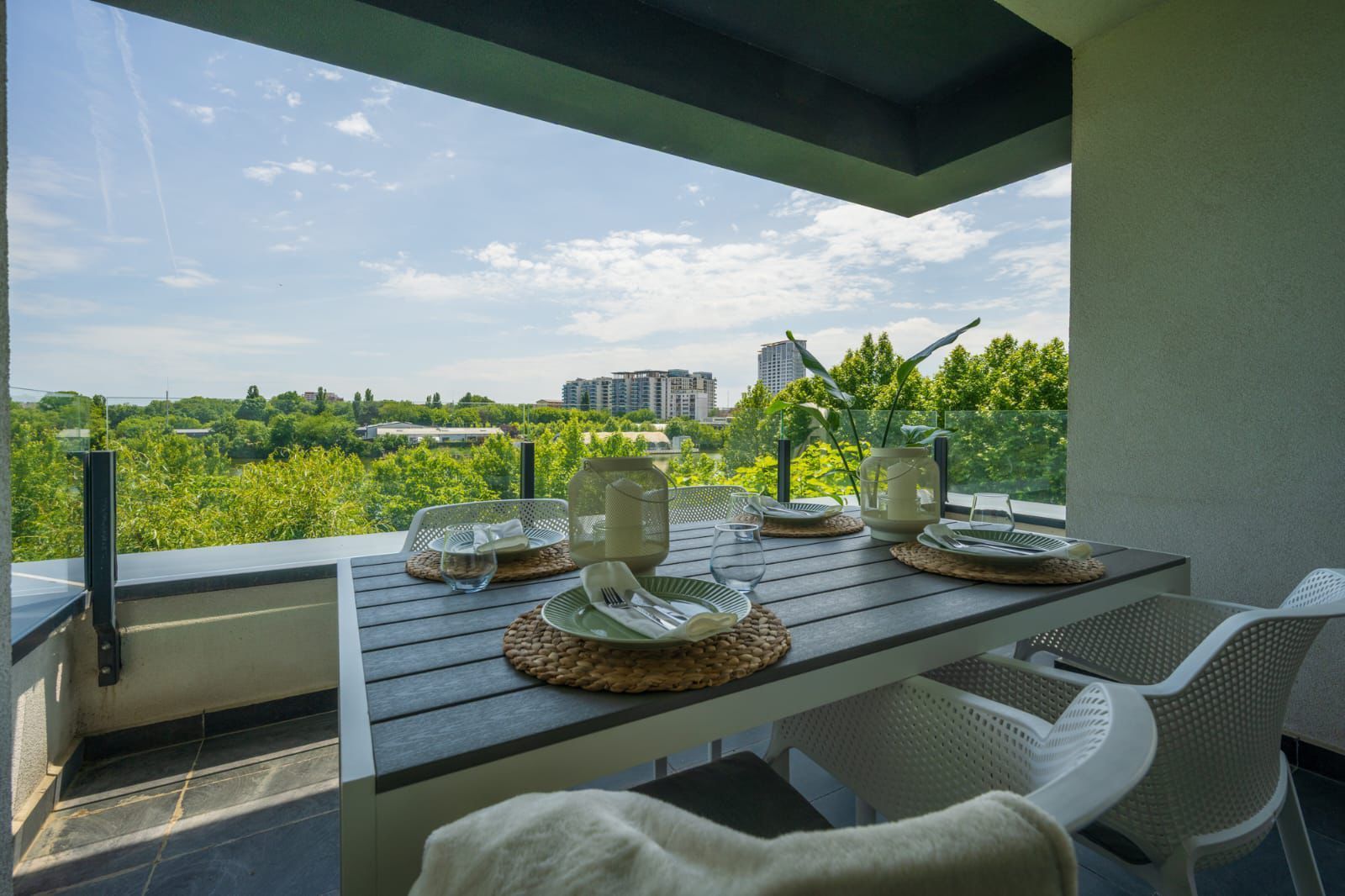 3 camere | 2 locuri parcare | boxa Laguna Residence - Poză 16