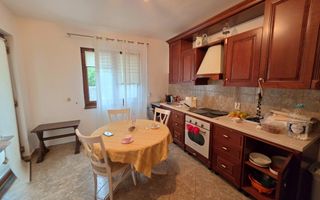Casă individuală cu 6 camere și piscină în Alba Iulia, zona Cetate - Poză 9