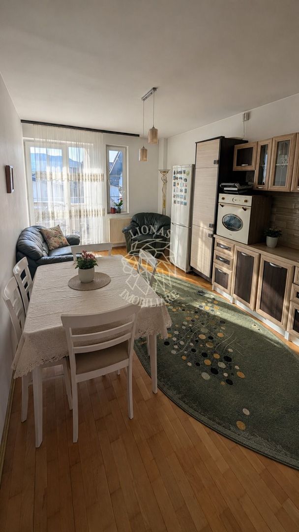 Apartament 3 camere 78 mp-etaj 1-parcare,boxa-Zona Calea Moldovei - Poză 2