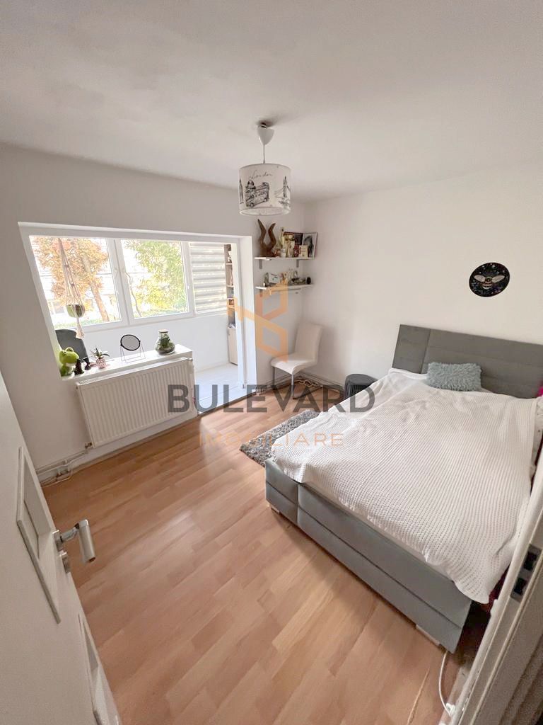 Apartament cu 3 camere decomandate, zona strazii Alexandru Vlahuta! - Poză 2