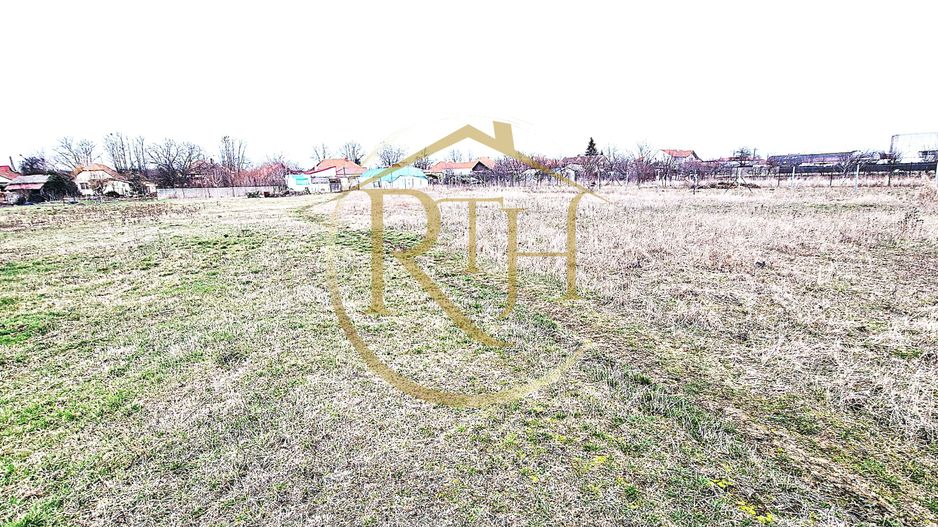 Vand teren intravilan Zona Fraidorf,comison ,,0'' - Poză 1