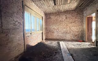 Apartament in Casă 2 camere Teren 100 mp / Str. 1 Dec. 1918 - Carei - Poză 5