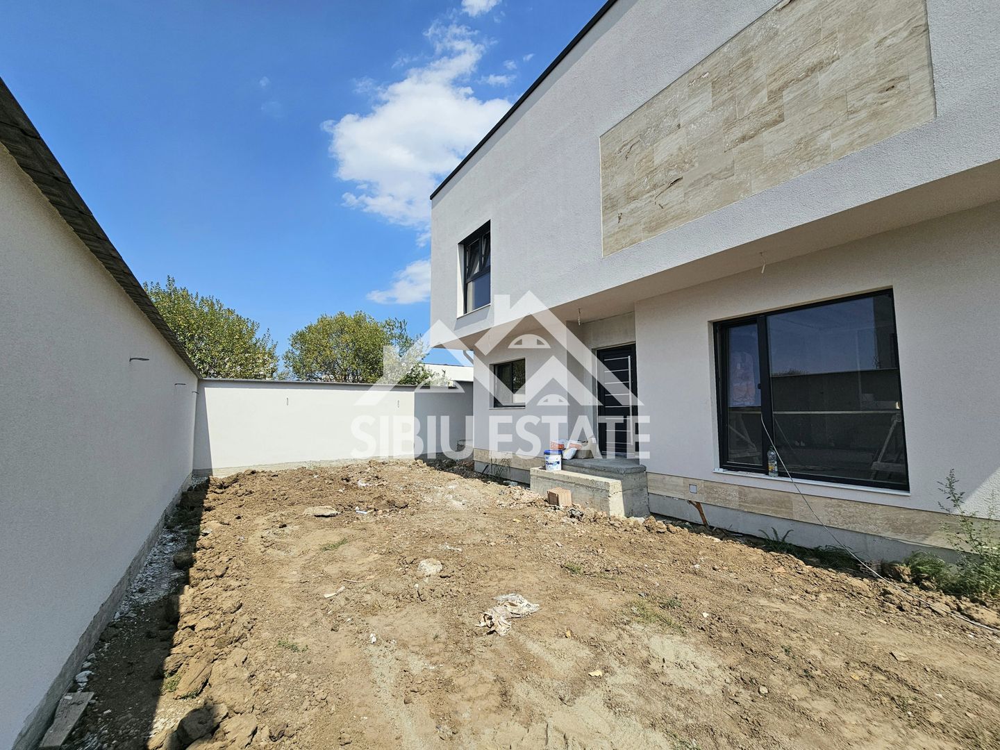 Casa noua 4 camere Selimbar central - Poză 6