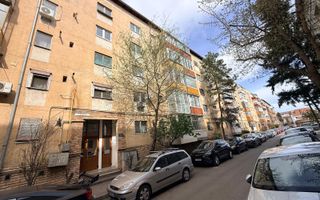 3 camere, situat in Complexul Studentesc, studenti, centrala proprie. - Poză 23