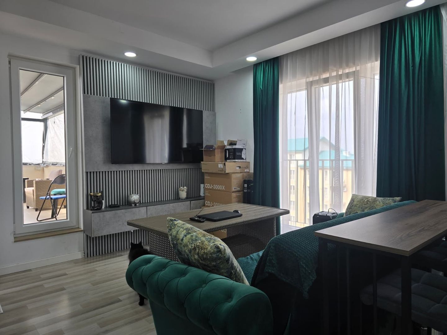 COSMOPOLIS - Apartament cu 2 camere tip studio, mobilat si utilat. - Poză 2
