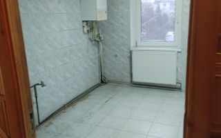 Ap 3 camere decomandat,etaj intermediar - zona Garii - Poză 1