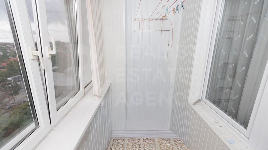 Vânzare, apartament, 3 camere, strada Miorița ,Centru. - Poză 8