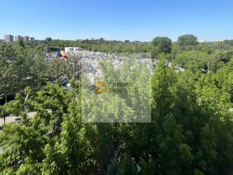 Vedere directă Parc Tineretului · 2 camere · Et. 5/10 · Loc parcare - Poză 1