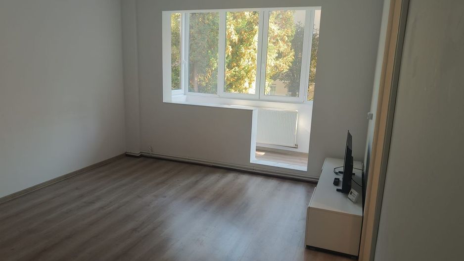 Apartament 2 camere zona Astra,strada Uranus - Poză 3