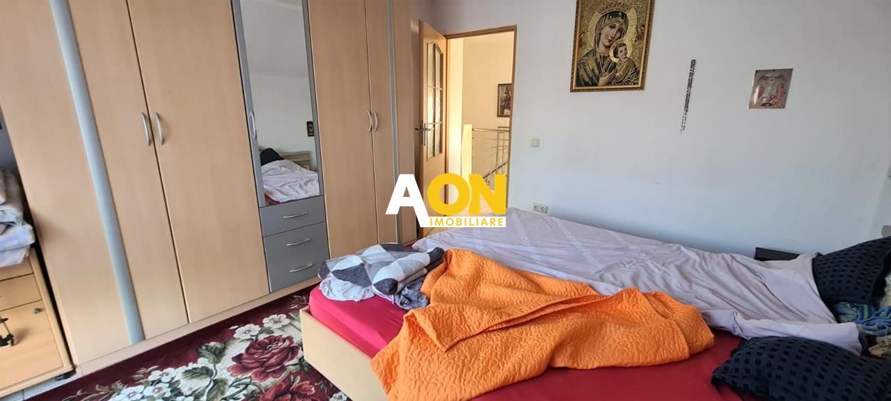 Casa pentru 2 familii, 7 Camere, 2 Garaje, 1500MP Teren - Poză 18