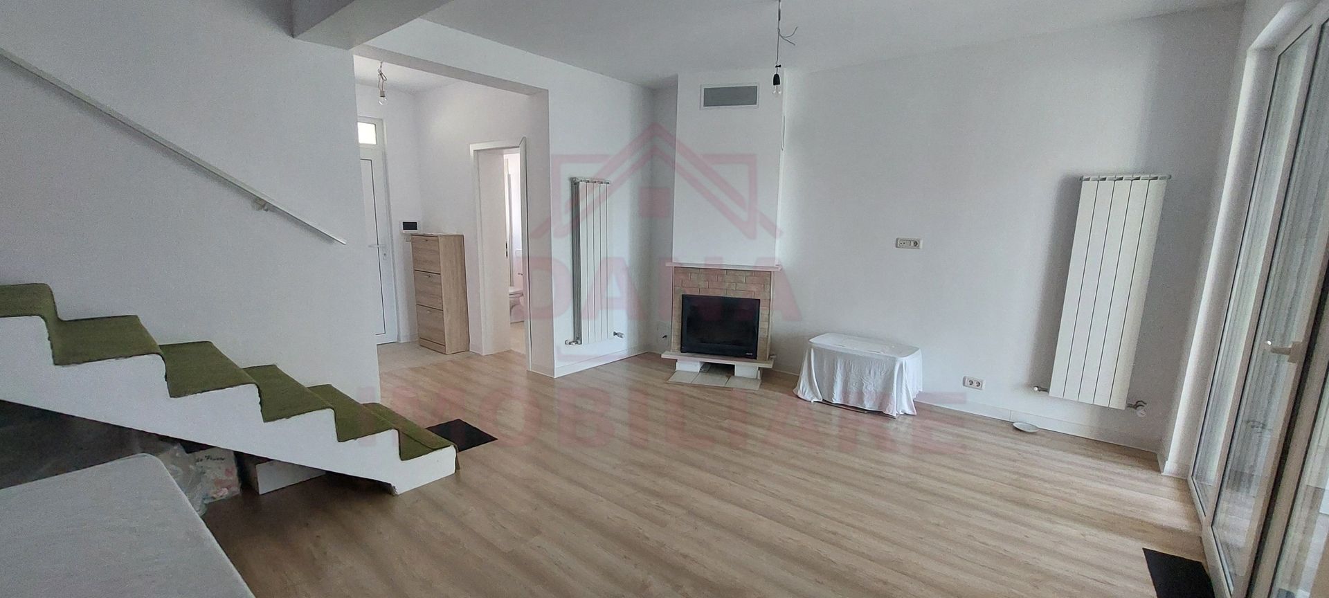 CASĂ TRIPLEX\5 CAMERE\CARANSEBEȘ\JUD.CS - Poză 4