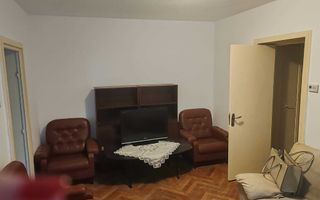 Apartament 2 camere de vânzare în Podu Roș, etaj 1, semidecomandat - Poză 3