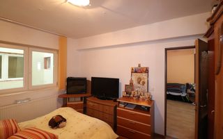 Apartament 3 camere  | Etaj 1 | Parcare privata  | Strand II - Poză 6