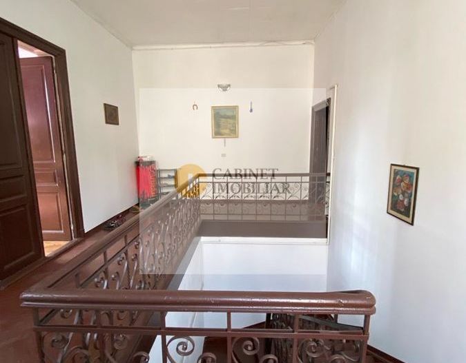 4 camere in vila   | Blvrd M. Kogalniceanu  | 140 mp - Poză 11