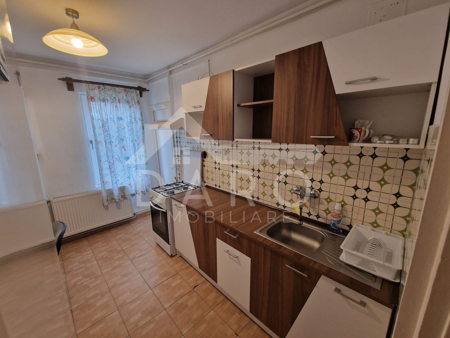 Închiriez apartament 2 camere  in TUDOR - Poză 1