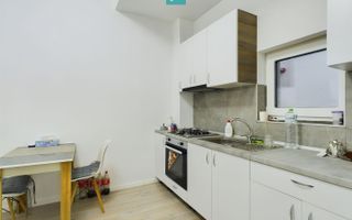 Apartament cu 8 locuri de parcare in Giroc - Poză 6