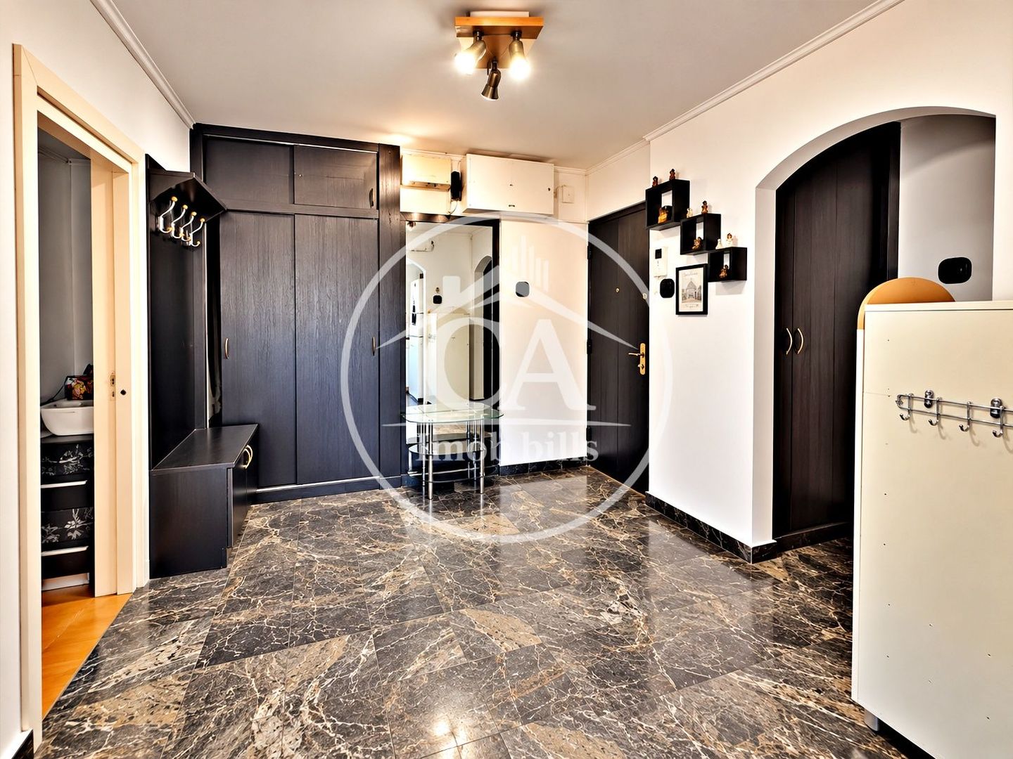 Apartament cu 4 camere de închiriat în zona Rogerius, Oradea - Poză 13
