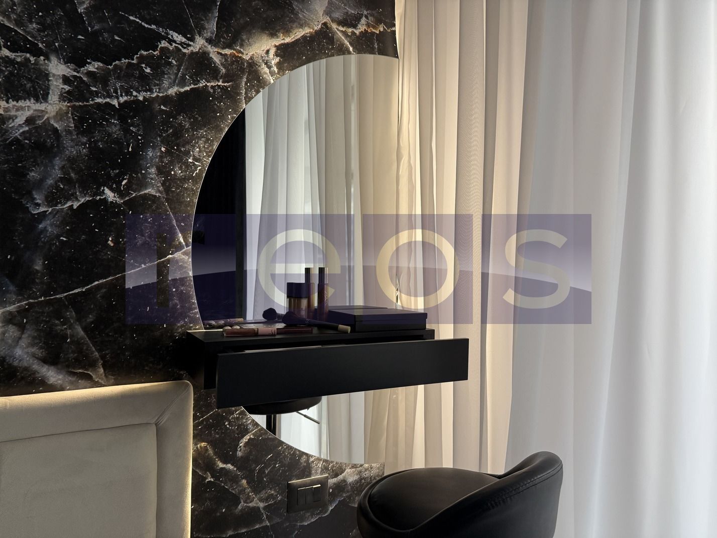 INCHIRIERE 2 CAMERE 53 MP | YACHT KID | MOBILAT-UTILAT LUX | TERASA — fotografia 3