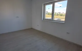 Casă individuală cu 4 camere și teren de 450 mp – Rediu - Poză 16