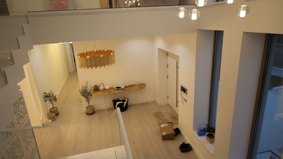 Casă / Vilă cu 8 camere de vânzare în zona Est - Poză 14