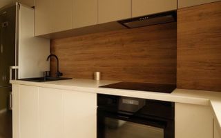 Apartament cu 2 camere, parcare subterană, zona Eroilor. - Poză 3